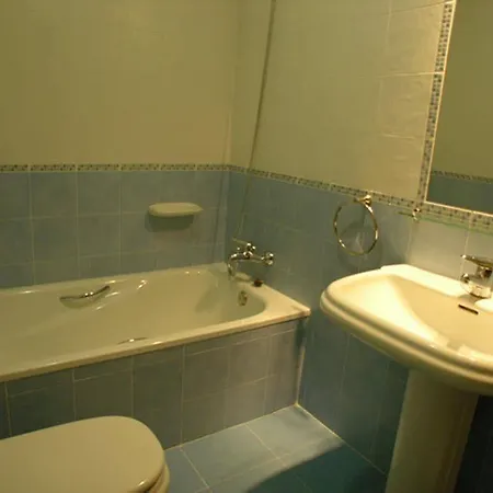 Puente La Molina Apartman *